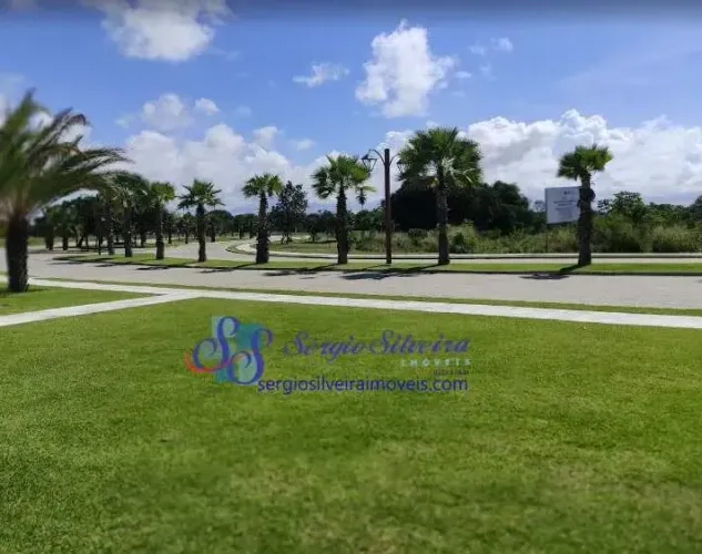 Amplo terreno com 375,18m² no Terra Brasilis