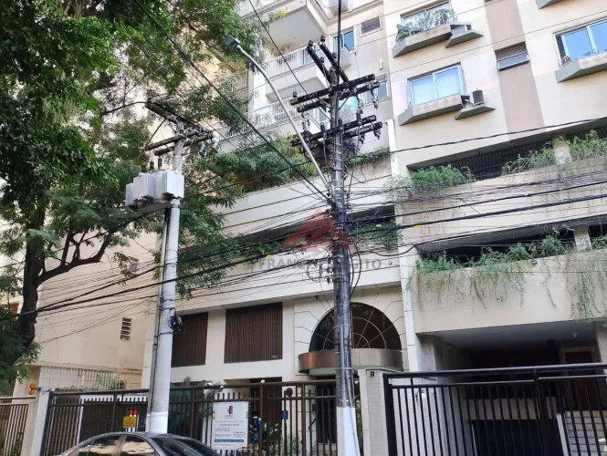 Apartamento com 1 quartos para locação e venda, 45m por R$.3300,00 e 499.000,00- Icaraí - 