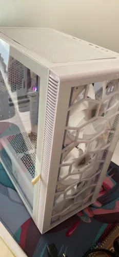 Gabinete branco com fonte 550 W semi novo !!
