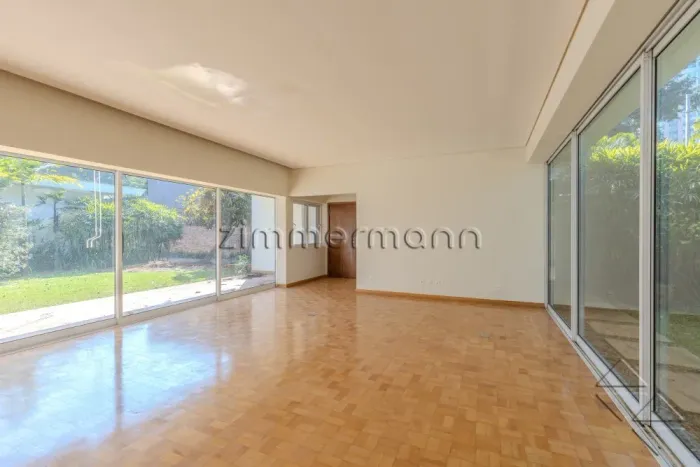 CASA VILA MADALENA 5 DORMITÓRIOS 10 VAGAS