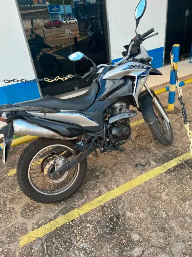 XRE190 2018 2019 Moto excelente revisada pneu novo documento em dias