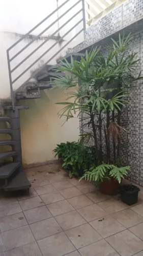 Sobrado para venda possui 160 metros quadrados com 3 quartos em Cidade Seródio - Guarulhos