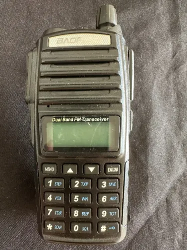 4 rádios comunicadores Baofeng - DIGITAIS UV 82 dual band - Seminovo
