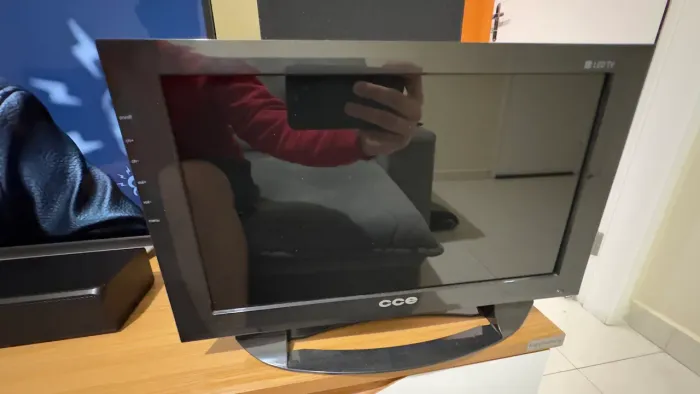 Tv Cce 14  Led Com Conversor Digital