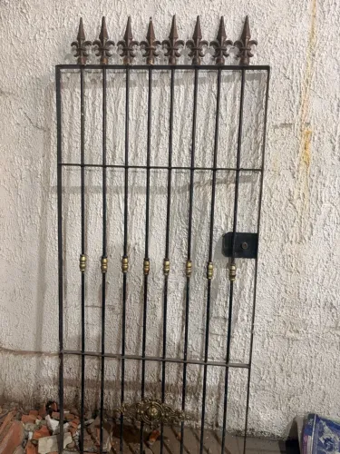 Portão de ferro