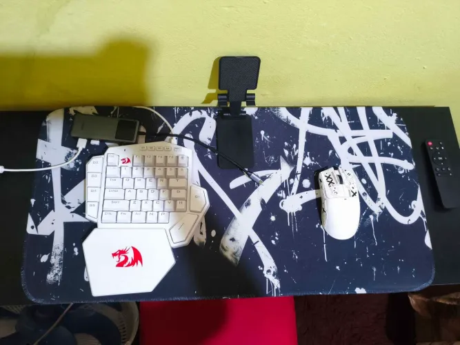 Vendo kit gamer, teclado mecânico da redragon de uma mão, Atack shark x11 e mouse ped gnde
