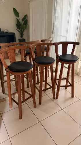 3 Banquetas de Madeira Maciça - Ótimo Estado