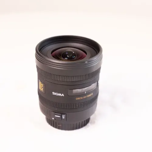 Lente Sigma Canon EF Dc 4.5mm F2.8 Ex Fisheye Cropada