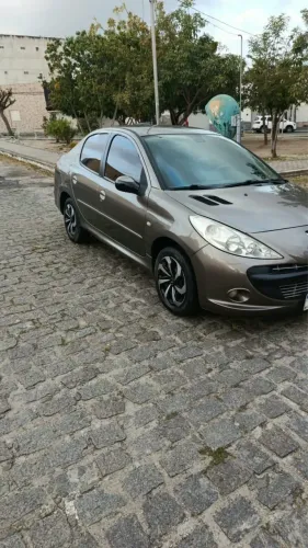 Peugeot 207 Sedan Passion XS 1.6 Flex 16V 4P AUT 2011