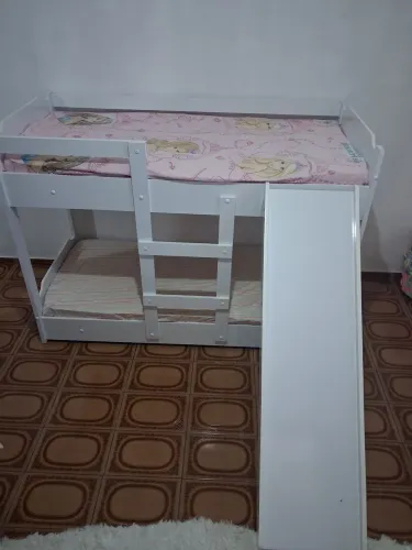 Mini beliche infantil com escorregador