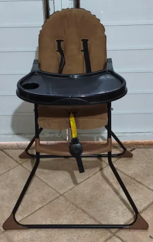 Cadeira de Alimentação Semi Nova Nick Toffee Galzerano (até 23 Kg.))