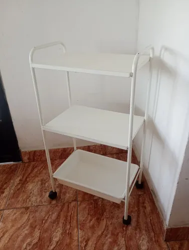 Carrinho auxiliar estética