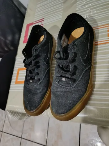 Tênis Nike 37