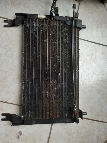 Vende-se condensador de ar condicionado Fiat fiorino 2010 a 2013