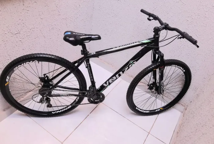 Bicicleta aro 29 com nota fiscal, só pegar e andar, não troco, retirada em águas lindas