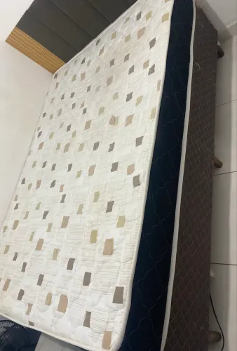 Cama box casal + colchão Isoflex