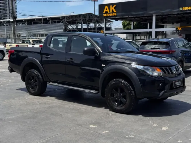 Mitsubishi TRITON GLS 2.4 CD 4X4 TB Diesel Aut. 2022