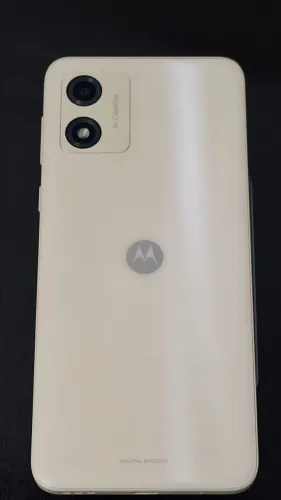 Novíssimo!! Smartphone Moto E13 64gb