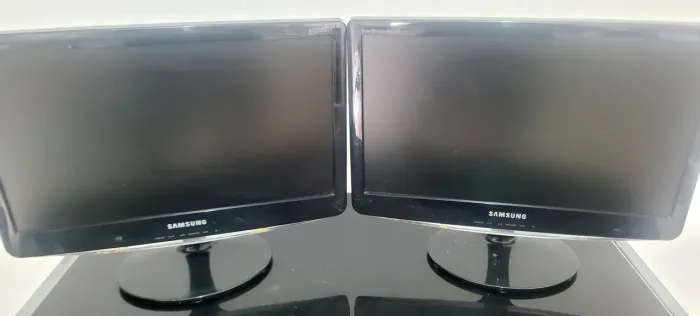 Kit 2 Monitores Samsung 18.5" SyncMaster B1930N + Cabos (Aceito Trocas)