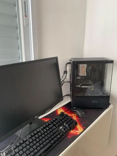 PC GAMER