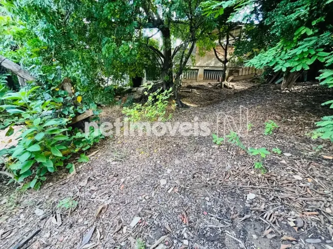 Terreno 300m²; de Belo Horizonte,