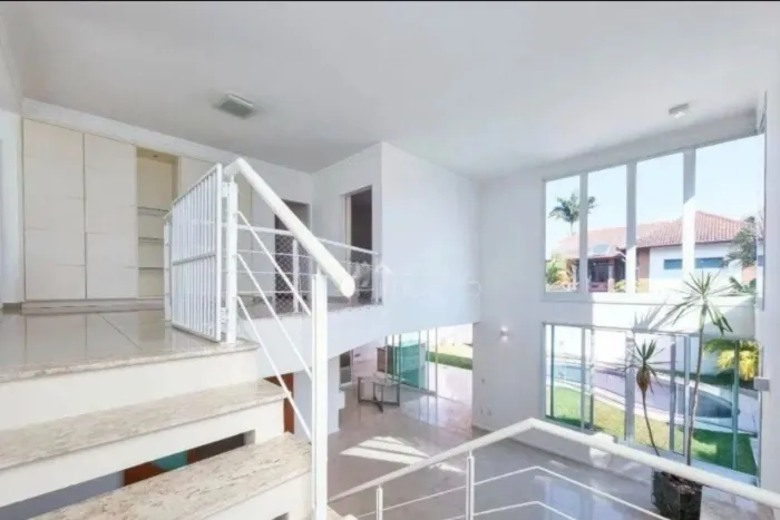Sobrado 330 m² 4 suítes a venda no Esplanada do Sol em São José dos Campos!