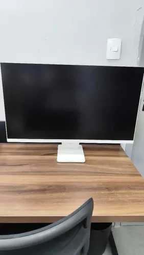 LG MyView Smart Monitor 32SR73U-W 32 polegadas