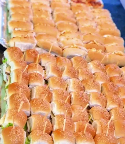 Hambúrguer artesanal e deliciosos cachorro quente!!