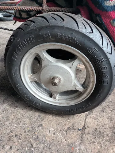 2 Roda alumínio com penel novo pcx