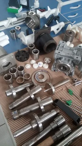 Reparos, conserto, reforma, manutenção, torno, solda e fresa 