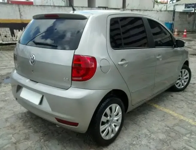 Fox 2013 para retirada de peças .