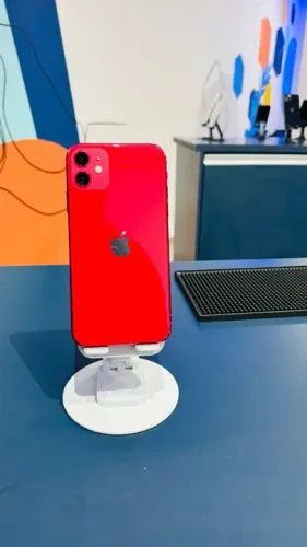 iPhone 11 Semi Novo Vermelho Tela Trocada Saúde de Bateria 75% Impecável