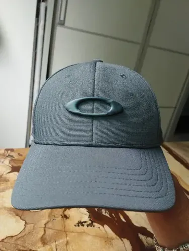 Boné Oakley Tincan Cinza Camuflado