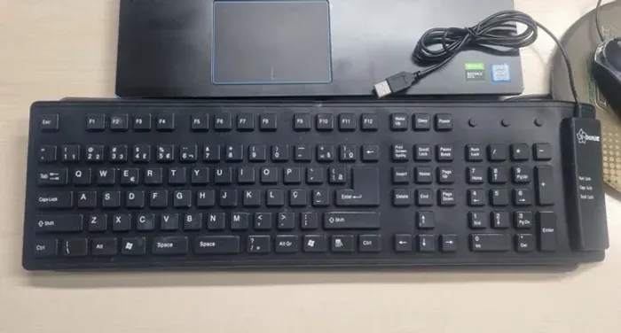 Teclado Computador USB flexível emborrachado