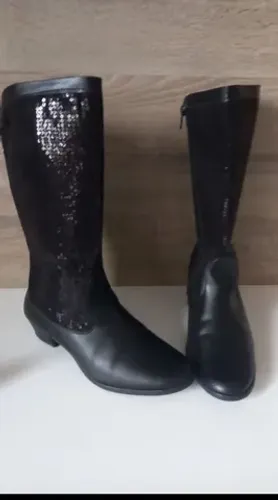 Bota  34