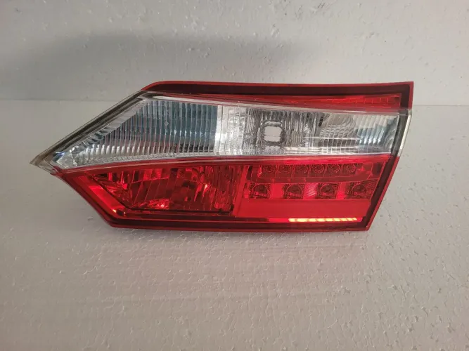 Lanterna led da tampa corolla 2015 16 17 direita