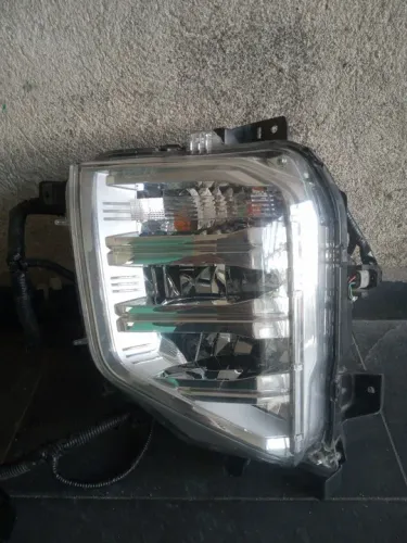 Farol Milha Lado Esquerdo Mitsubishi Pajero Sport Hpe 2021
