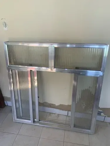 Janela de alumínio
