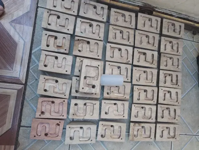 Alimentador externo pra abelha sem ferrão 