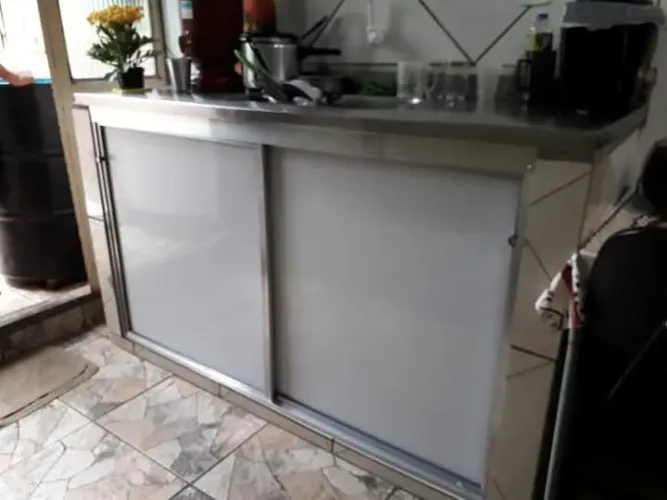 Armário de Cozinha em Acrílico