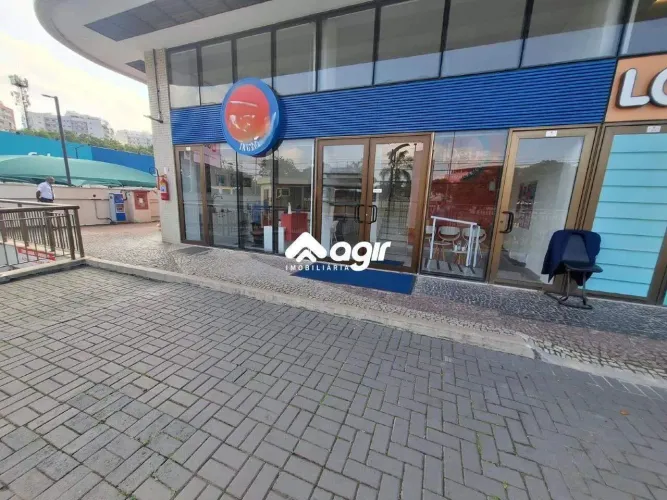 Excelente sala comercial no Condomínio Barra Corporate.