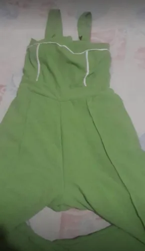 Macacão tamanho G1 46 semi novo 