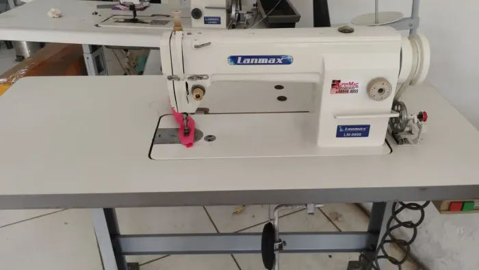 Maquina de Costura Reta (Parcelo)