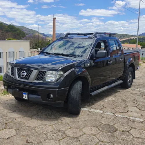 Nissan Frontier LE Attack CD 4X4 2.5 TB Die.aut 2013