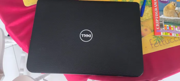 Notebook Dell 14 2640 8gb RAM 960 SSD 1 GB de placa de vídeo dedicada