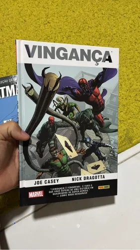 Vingança - HQ Marvel capa dura