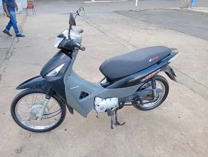 Honda biz ano 2008