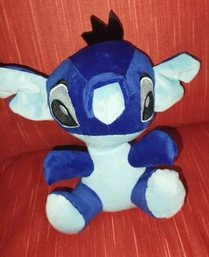 Pelúcia Stitch (18cm mais ou menos)