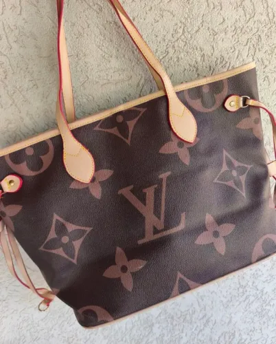 Bolsa Louis Vuitton Tamanho Medio 