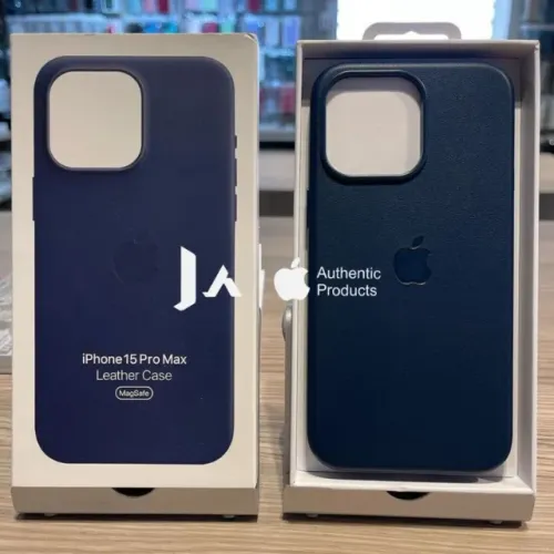 Capa de Couro para iphone 16 pro na cor Azul